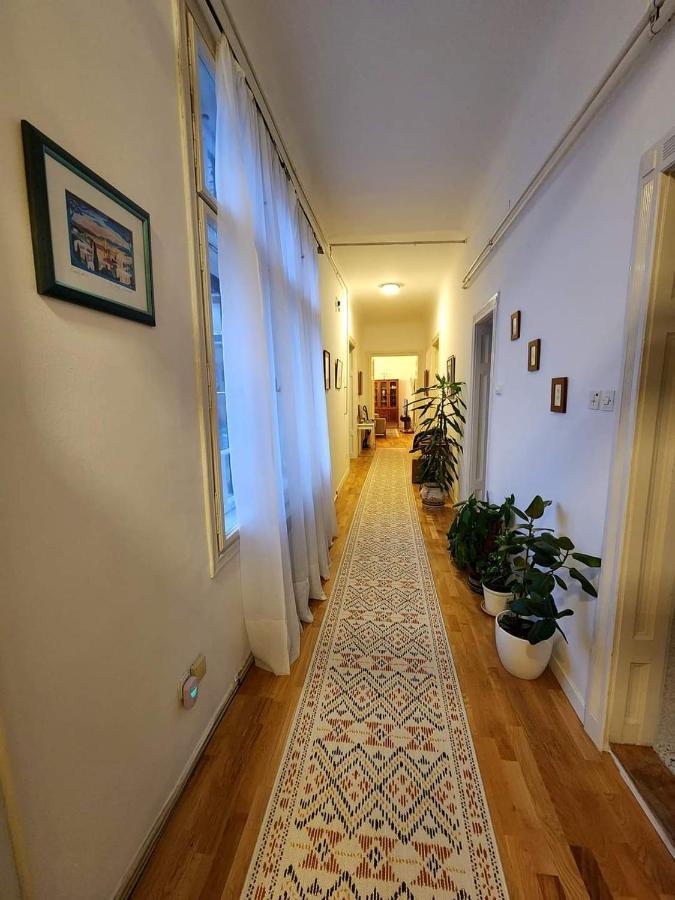 The Location Salon With Main Street View * Sarajevo