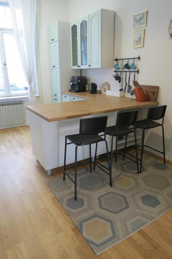 Apartment The Location Salon With Main Street View Sarajevo